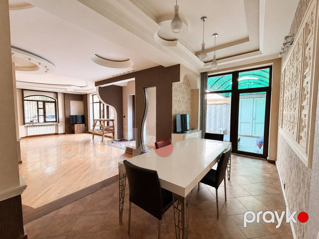 Satılır 6 otaqlı həyət evi/bağ evi 450 m² — Ev, villa, Bakı (10)