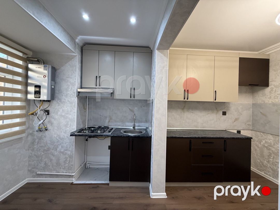 Satılır 2 otaqlı köhnə tikili 60 m² — Mənzil, Bakı (9)