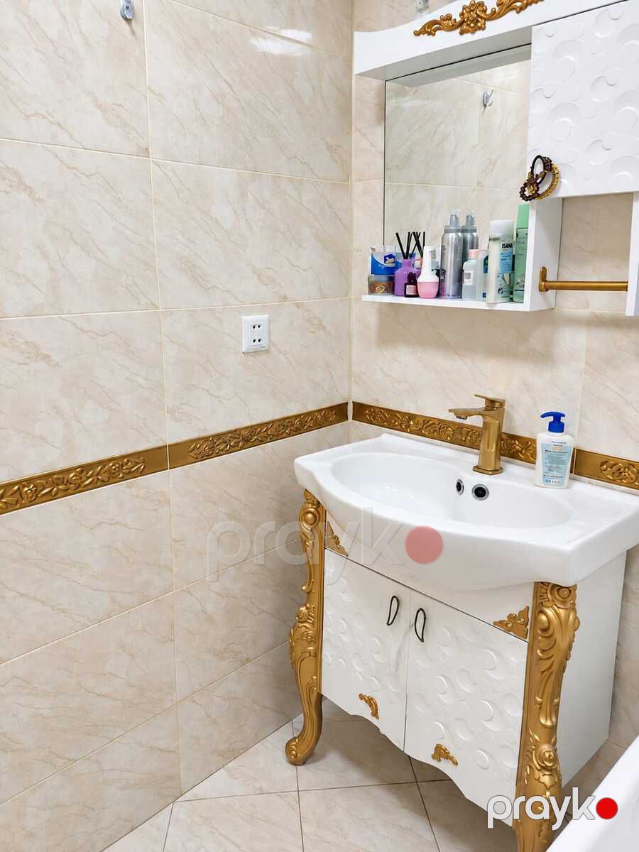 Satılır 2 otaqlı köhnə tikili 62 m² — Mənzil, Bakı (12)