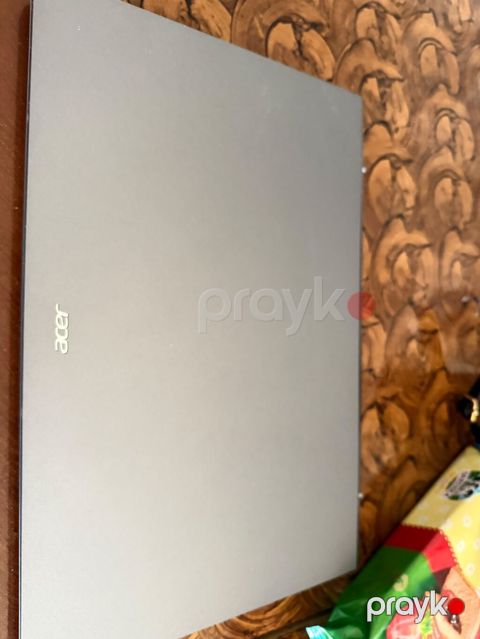 Acer noutbuk - Model: Acer (boz korpus, nazik çərçivəli ekran)