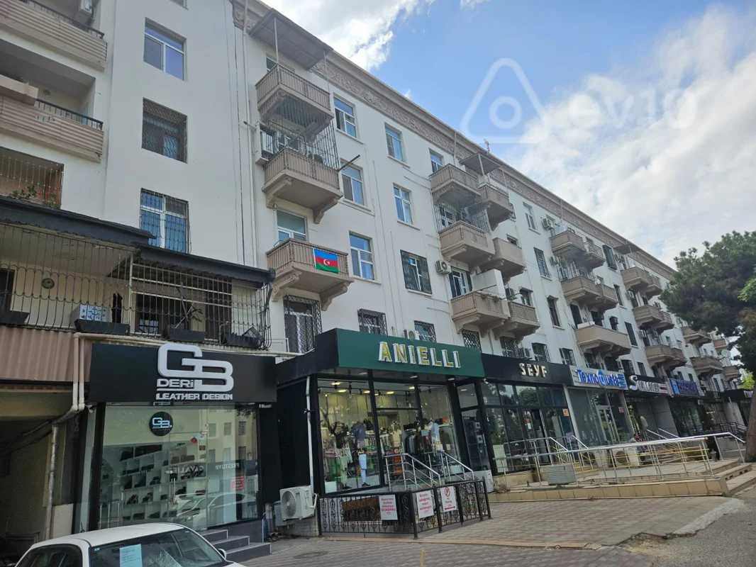 3 otaqlı mənzil, 130 m², Azadliq 151 — kirayə — Bakı