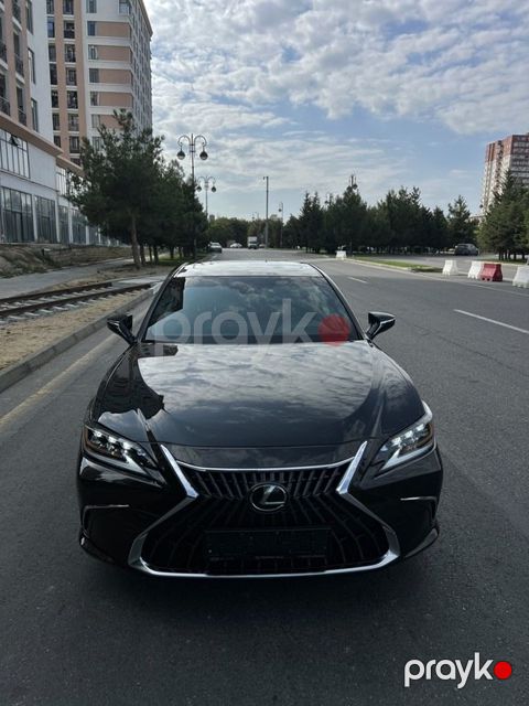 Lexus ES 300h, 2.5 L, 1.3 kWh, 2024 il, 40 000 km — Bakı