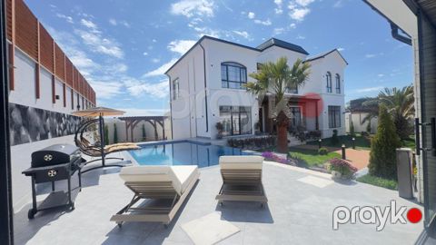 Satılır 6 otaqlı həyət evi/bağ evi 500 m² — Bakı