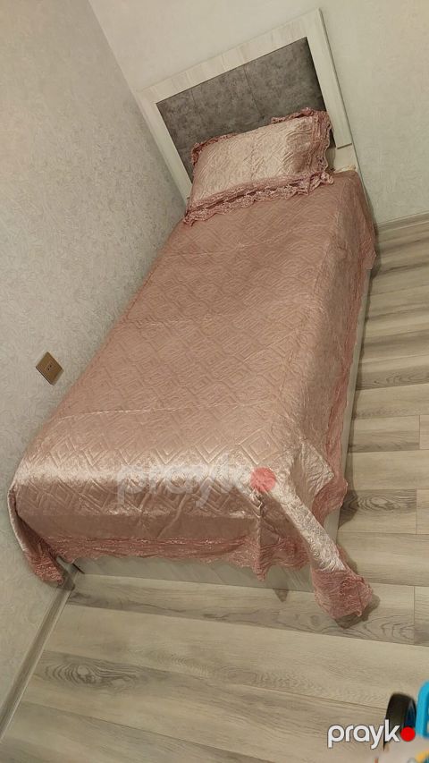 Yataq üçün Yeni Qaşlı rəng - Bej Yataq örtüyü, Ödənişli çatdırılma — Güzdək
