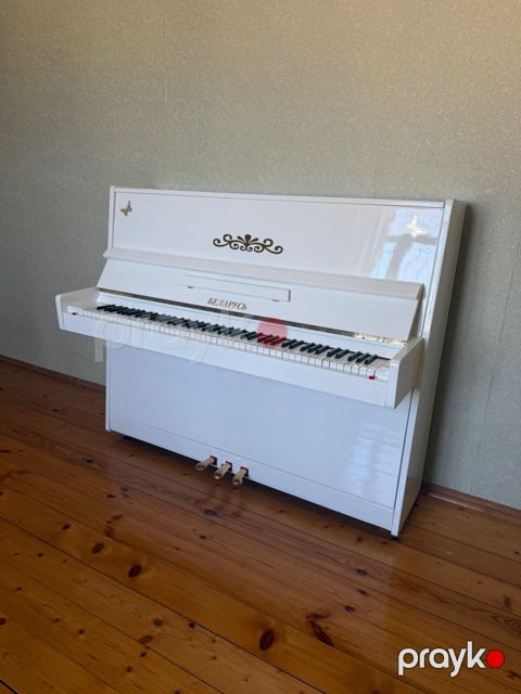 Belarus pianosu — Bakı