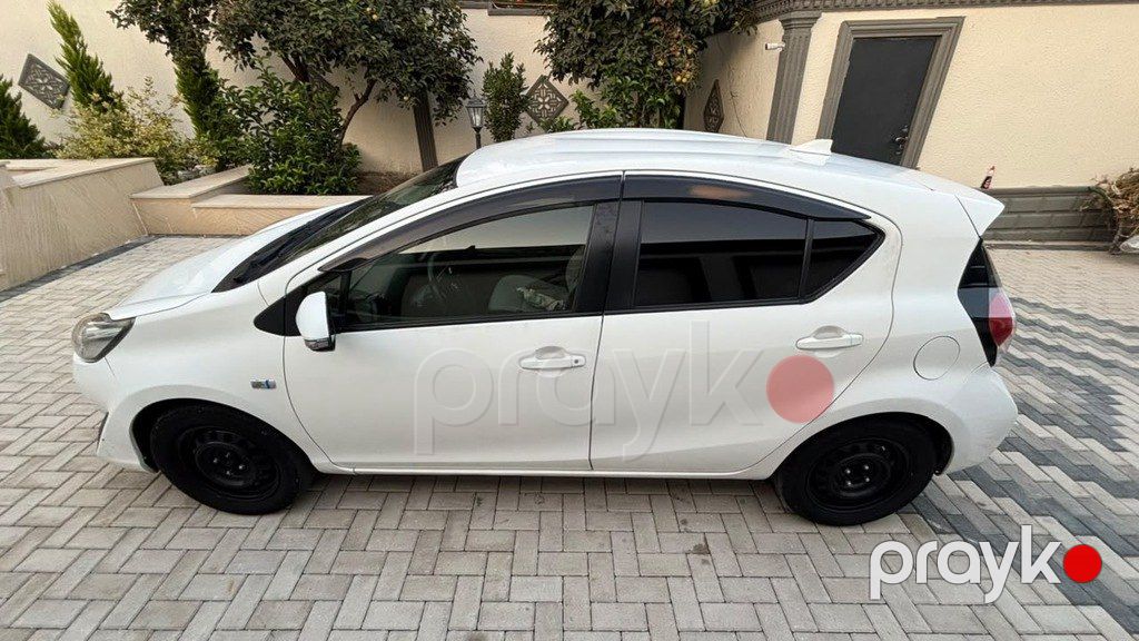 Toyota Aqua, 1.5 L, 0.87 kWh, 2017 il, 270 000 km — Avtomobillər, Bakı (4)