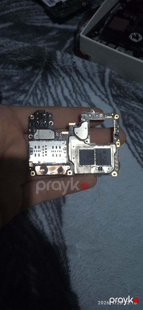 Məhsul: Smartfon ana platası (mainboard) Təsvir: - Tam komple ana — Qusar