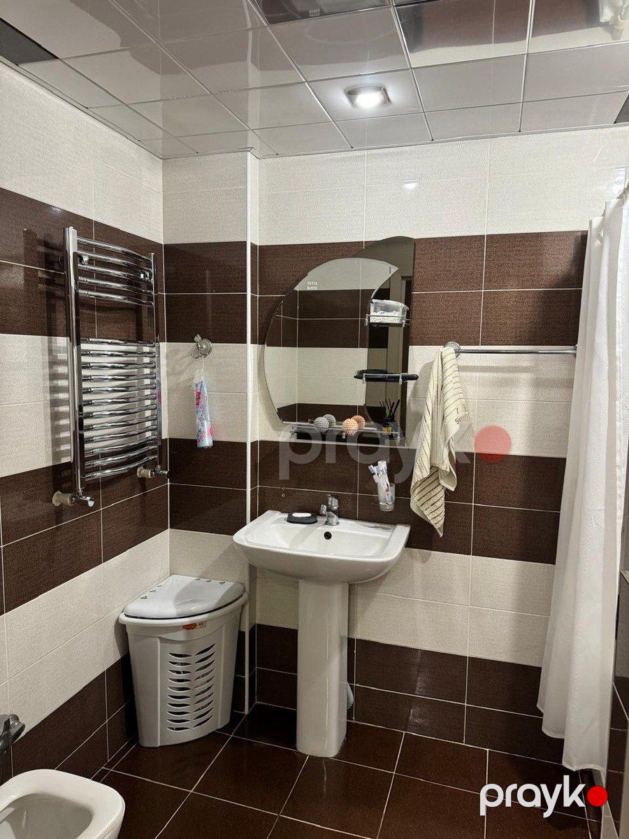 Satılır 2 otaqlı köhnə tikili 57 m² — Mənzil, Bakı (9)