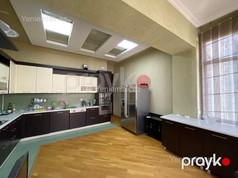 Satılır 3 otaqlı Bina evi menzil (Köhnə tikili), 100 m², Səbail rayonu — Mənzil, Bakı (6)