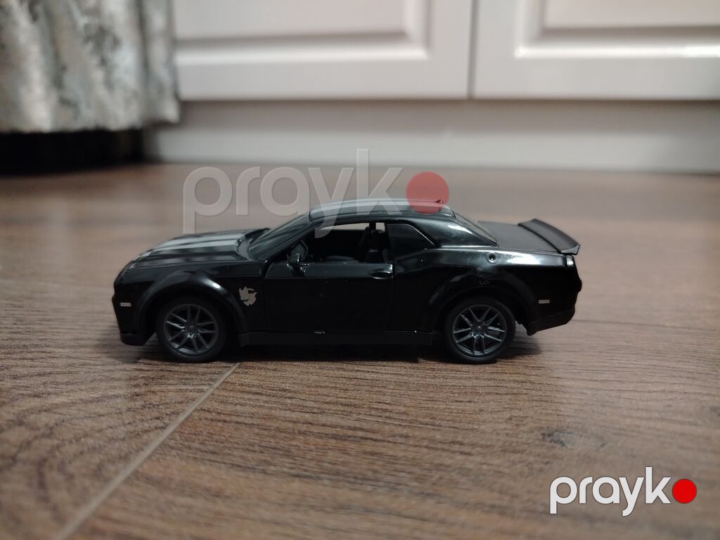 Məhsul: Metal model maşın – Dodge Challenger (qara), sport zolaqları — Modellar, Bakı (2)