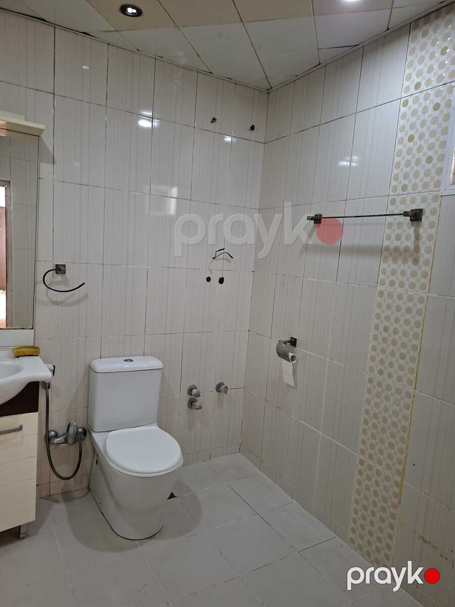 İcarəyə verilir 2 otaqlı köhnə tikili 70 m² — Mənzil, Bakı (11)