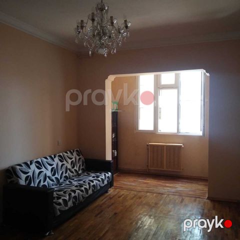 Satılır 3 otaqlı köhnə tikili 80 m² — Bakı