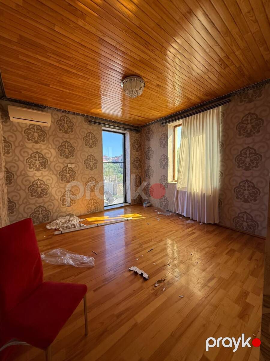Həyət evi, Xan Şuşinski küç — Ev, villa, Bakı (11)