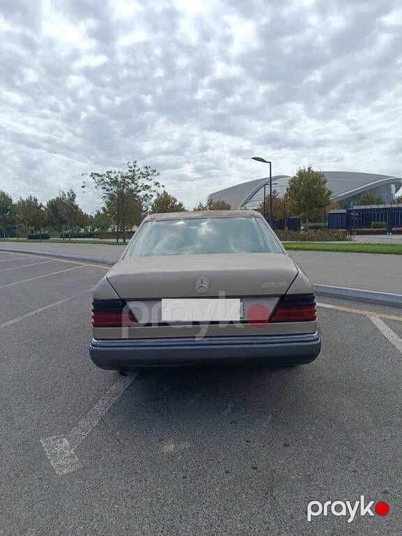 Mercedes E 220, 2.2 L, 1993 il, 350 000 km — Avtomobillər, Bakı (3)