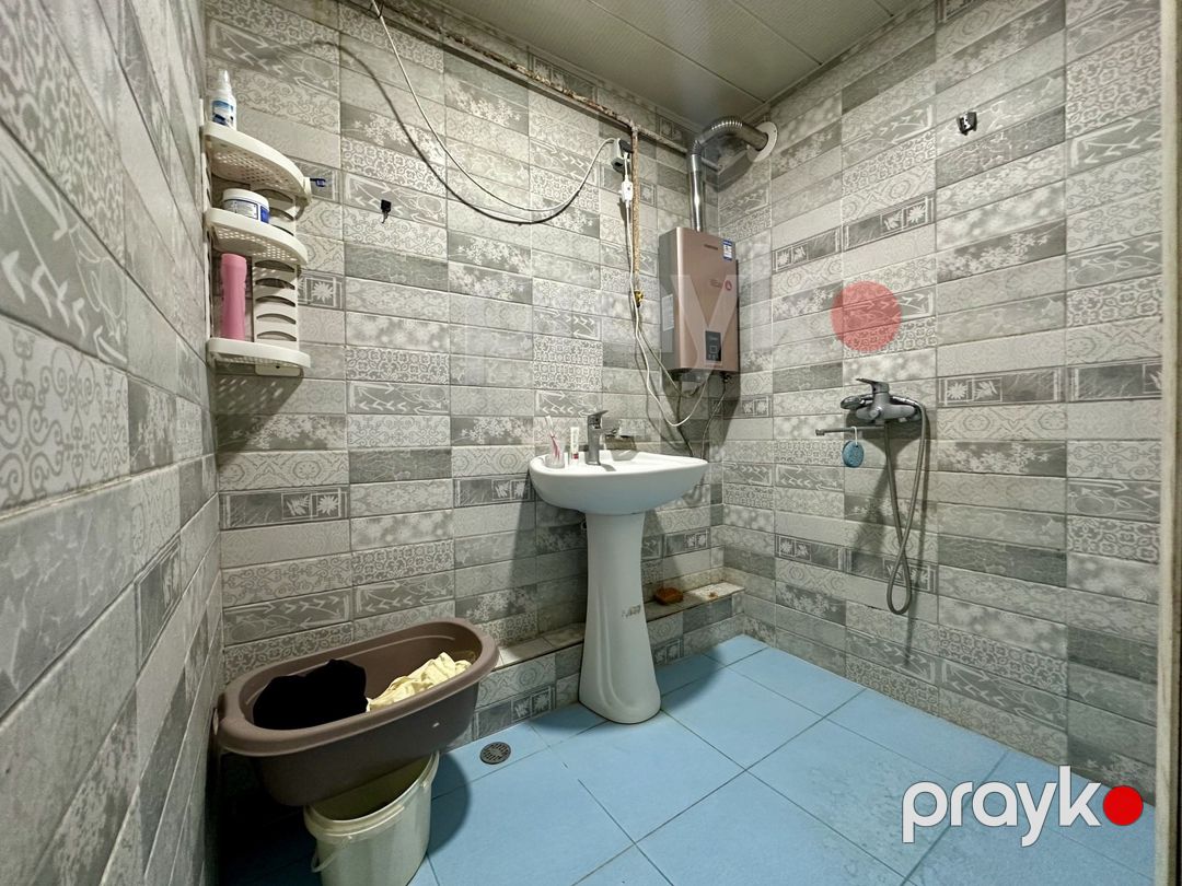 Satılır 2 otaqlı köhnə tikili 55 m² — Mənzil, Bakı (12)