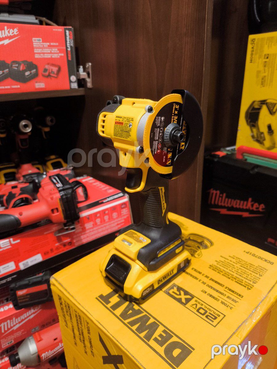 DeWalt mini laqunda — Təmir və inşaat, Bakı (2)