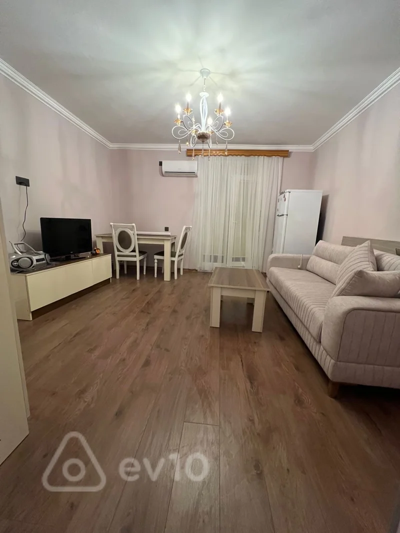 2 otaqlı mənzil, 60 m², Rəssamlıg akademyası — kirayə — Bakı