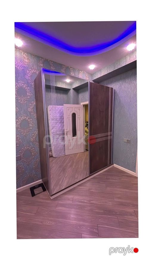 Dolab. 130man. Yaxsi veziyyetdedi.Ici derindi.Genisdi.Tecili — Bakı