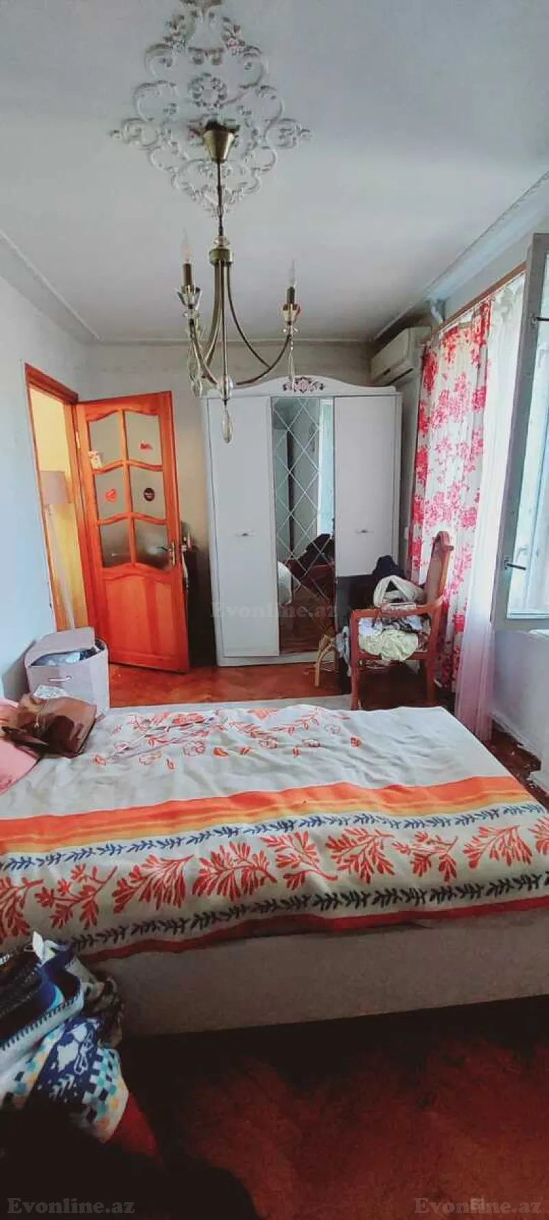 Satılır 4 otaqlı Mənzil Köhnə tikili 80 m² Bakı, Yasamal r., İnşaatçılar m., Yasamal — Mənzil, Bakı (4)