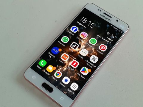 Samsung Galaxy A5 2016, 16 GB, rəng - Ağ, Zəmanət, Düyməli, Sensor — Gəncə