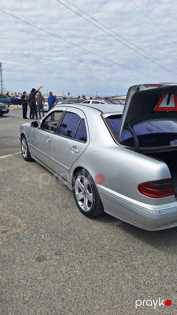 Mercedes E 300, 3.0 L, 1998 il, 300 000 km — Avtomobillər, Sumqayıt (5)
