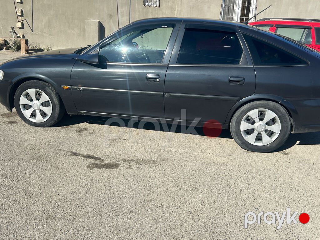 Opel Vectra: 2 l 1996 il 4000 km Hetçbek 50-EJ-518 — Avtomobillər, Bakı (8)