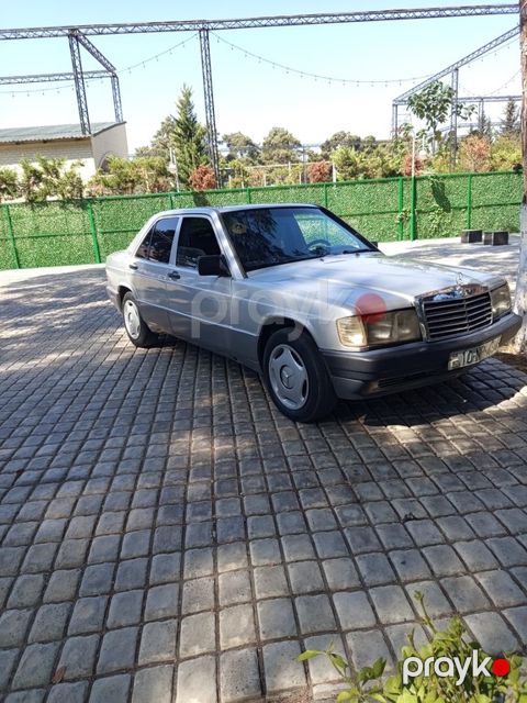 Mercedes 190, 2.0 L, 1992 il, 126 072 km — Biləsuvar