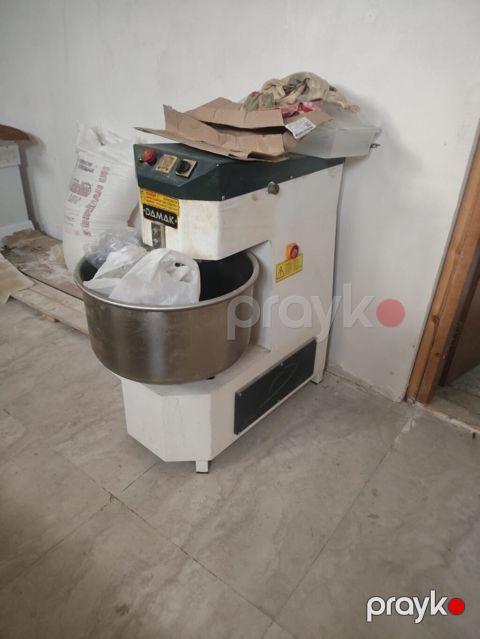 Mikser 800azn. 25 litr. Unvan elmler Nigaz — Bakı