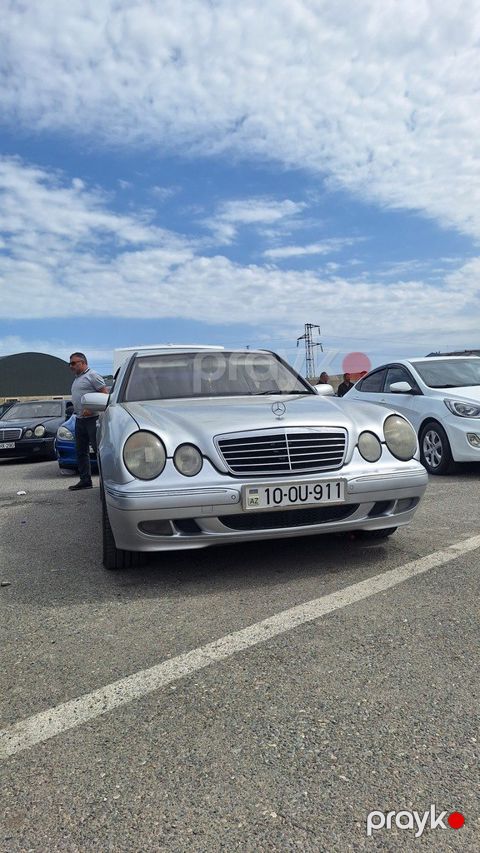 Mercedes E 300, 3.0 L, 1998 il, 300 000 km — Sumqayıt