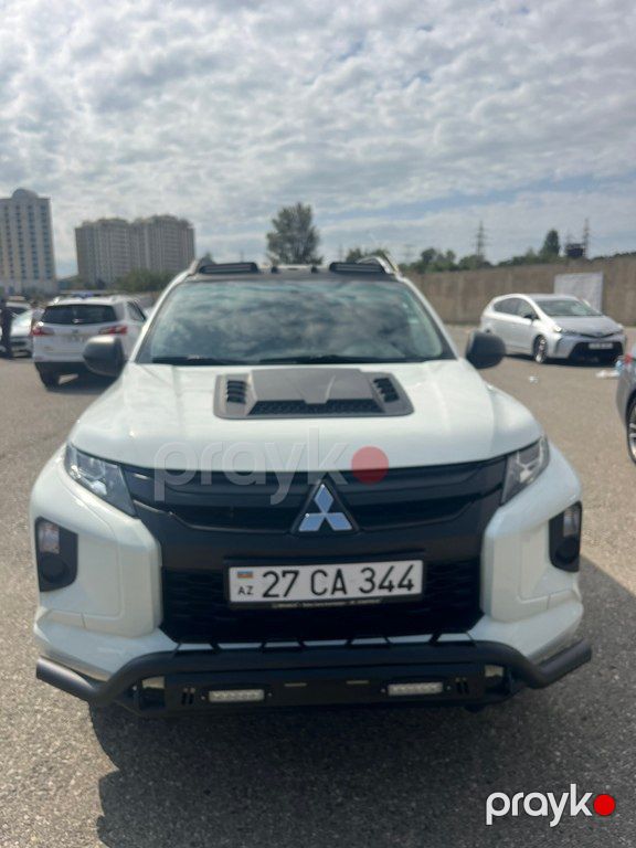 Mitsubishi L200, 2.4 L, 2021 il, 57 000 km — Avtomobillər, Bakı (11)