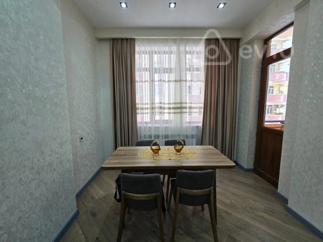 3 otaqlı mənzil, 108 m², Tabriz küç. — kirayə — Mənzil, Bakı (2)