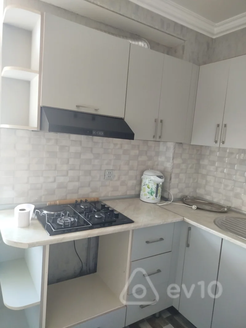 3 otaqlı mənzil, 55 m², Biləcəri qəsəbəsi Ağ sarayın yanı Tamstorun arxası — kirayə — Mənzil, Bakı (9)