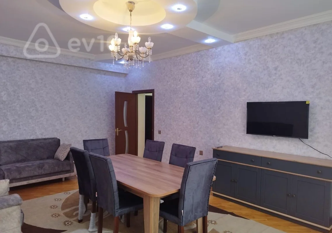 2 otaqlı mənzil, 100 m², Bakı, Bakı Faiq Yusifov k — kirayə — Bakı