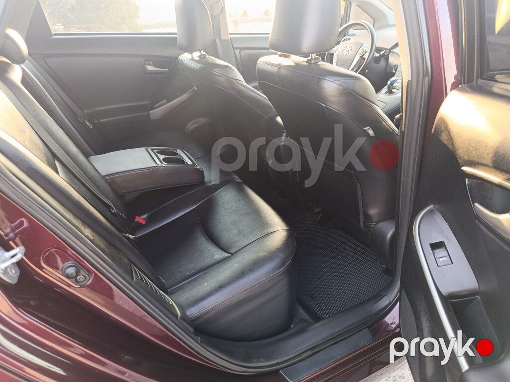 Toyota Prius, 1.8 L, 1.3 kWh, 2013 il, 412 797 km — Avtomobillər, Bakı (8)