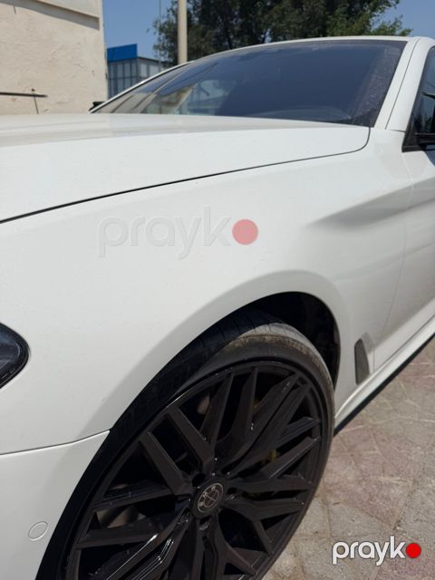 BMW G30 sol qanadı — Bakı