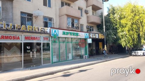 Satılır obyekt 100 m² — Bakı