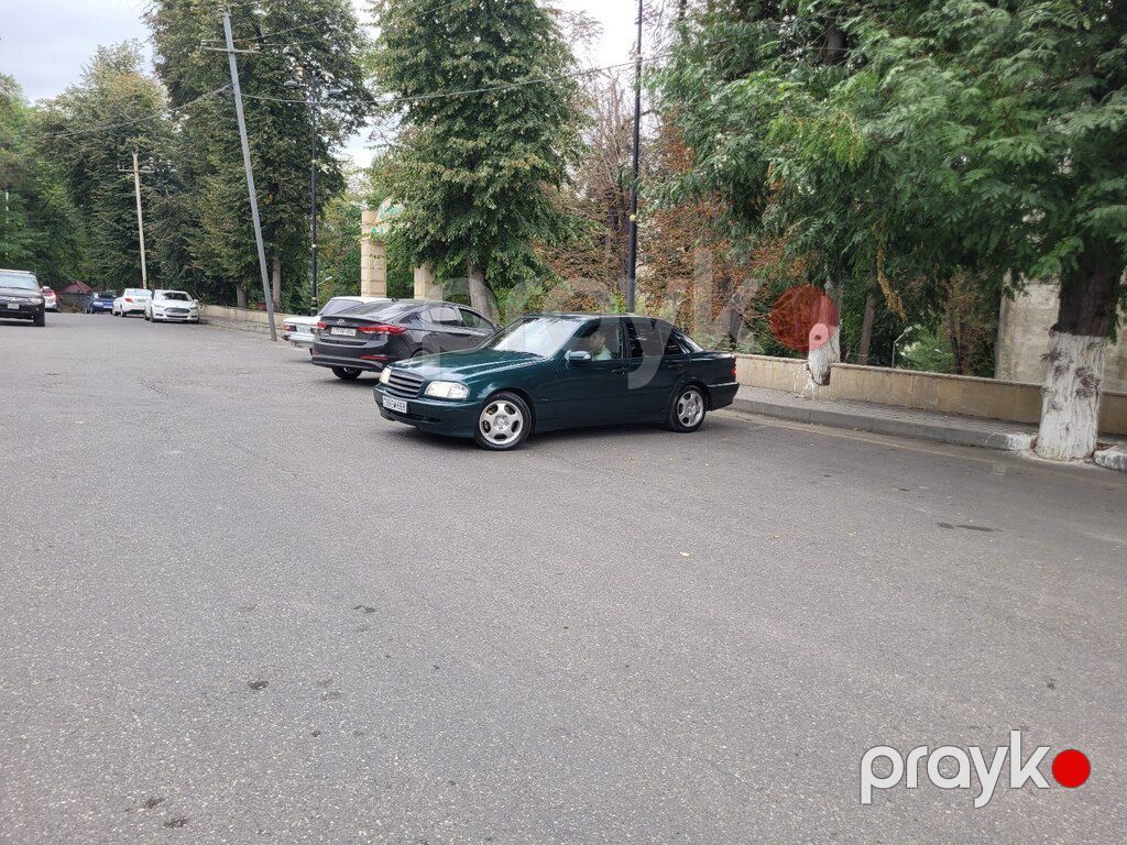 Mercedes C 180, 1.8 L, 1999 il, 385 463 km — Avtomobillər, Quba (9)