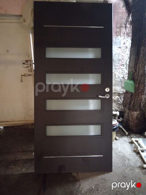 Qapi 4eded 210/100sm 60azn biri Qaracuxur 9051 leli — Digah