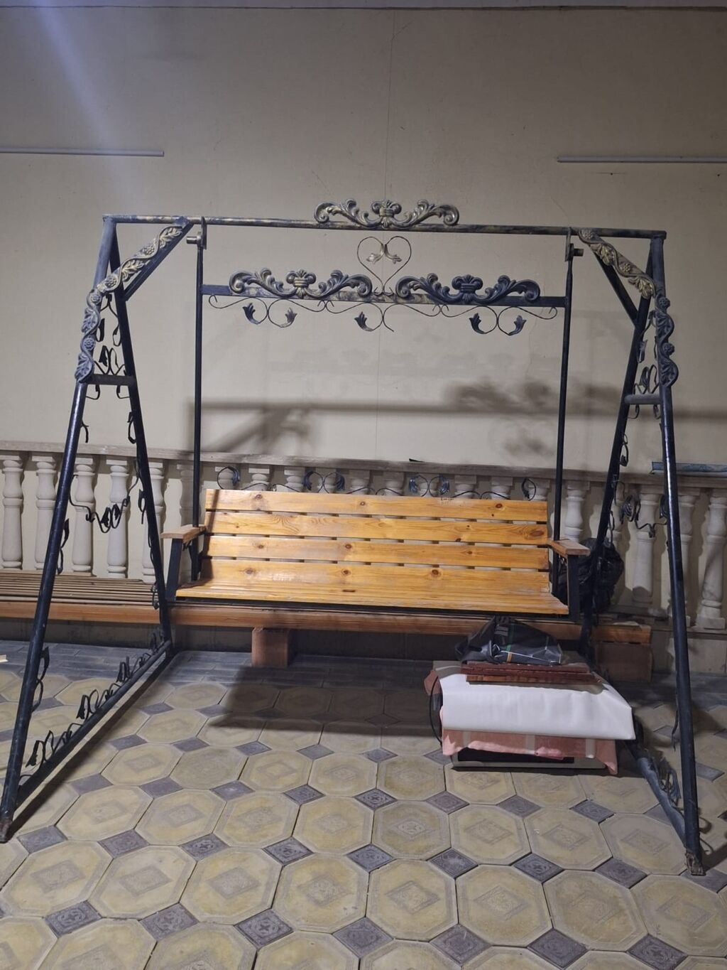 Heyet ucun yellencek 250azn. Baha yigdirilib. satilir. Unvan — Mebel, Bakı