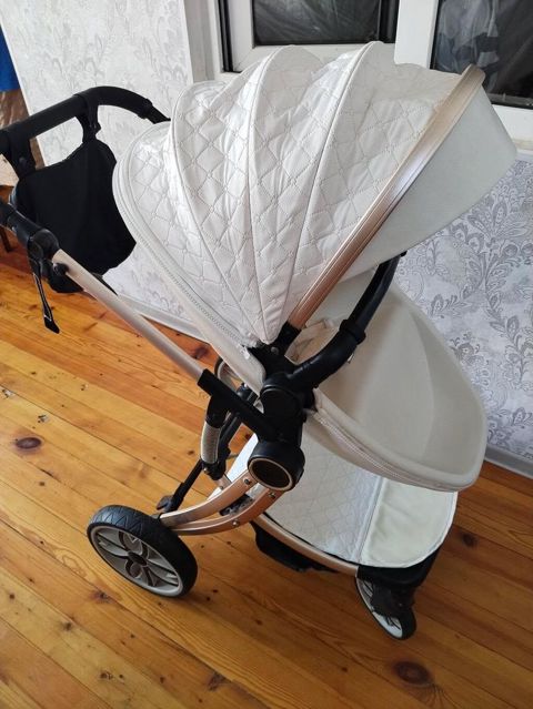 Kaleska qiymeti 60man 2 cür istifadə olunur. Başlığı və əl ilə tutulan — Strollers