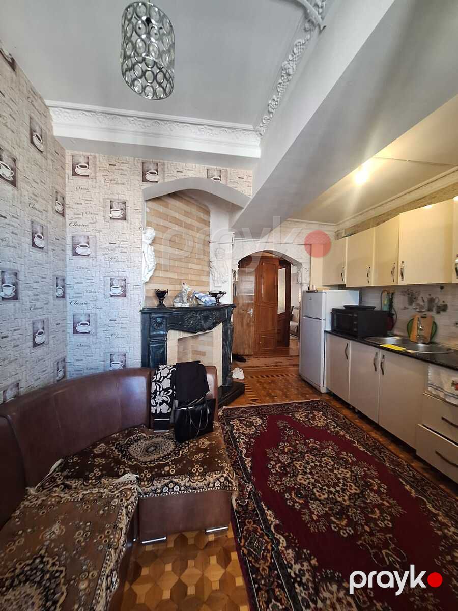 Satılır 2 otaqlı köhnə tikili 75 m² — Mənzil, Bakı (8)