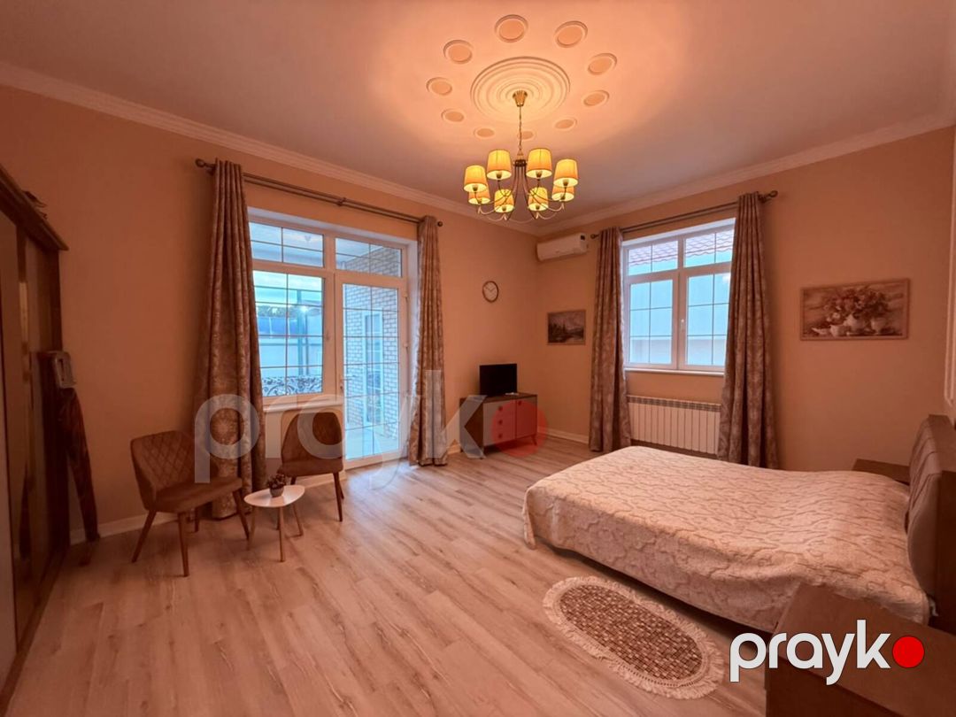 Satılır 5 otaqlı həyət evi/bağ evi 300 m² — Ev, villa, Bakı (5)