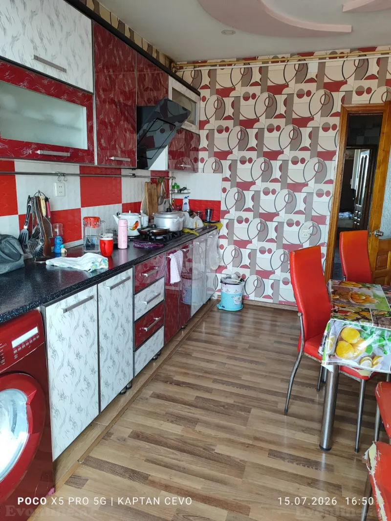 Satılır 3 otaqlı Mənzil Köhnə tikili 86 m² Bakı, Sabunçu r., Bakıxanov — Mənzil, Bakı (4)