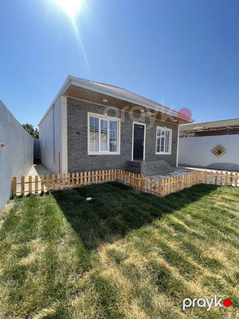Satılır 3 otaqlı həyət evi/bağ evi 105 m² — Bakı