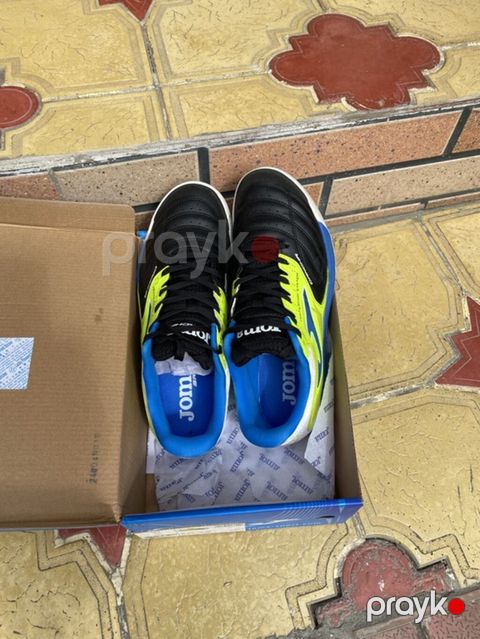 Butslar Joma, Ölçü: 41, Yeni — Bakı