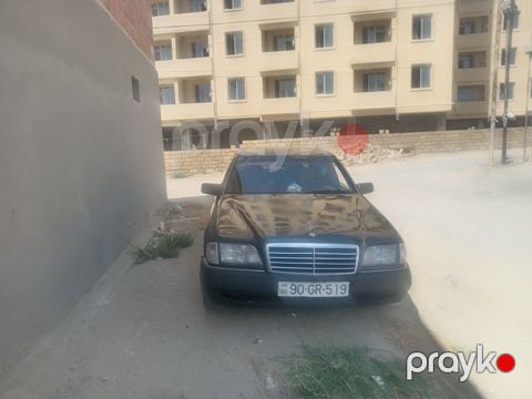 Mercedes-Benz C 200: 2 l 1995 il Sedan — Saray
