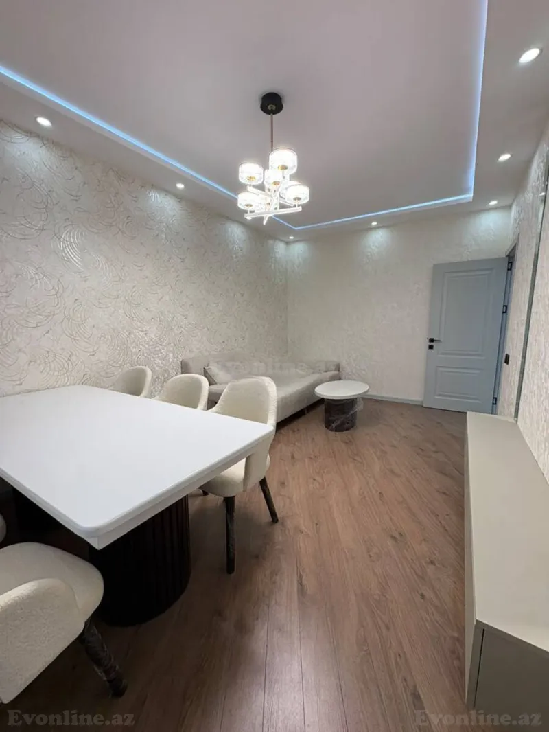 Satılır 3 otaqlı Mənzil Köhnə tikili 80 m² Bakı, Xətai r., Həzi Aslanov m — Bakı
