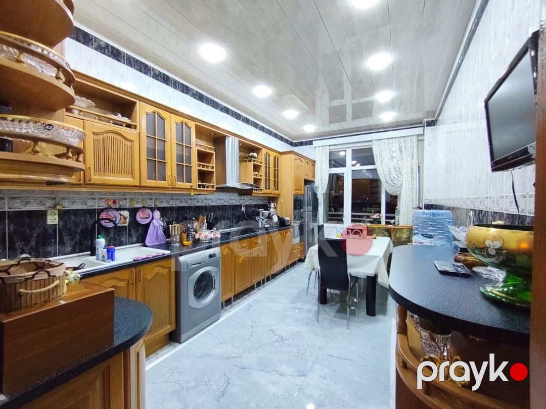 İcarəyə verilir 4 otaqlı yeni tikili 200 m² — Mənzil, Bakı (9)