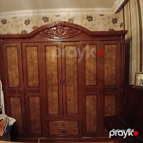 Klassik üslubda iri ölçülü qarderob - Material: təbii ağac əsaslı, az — Bakı
