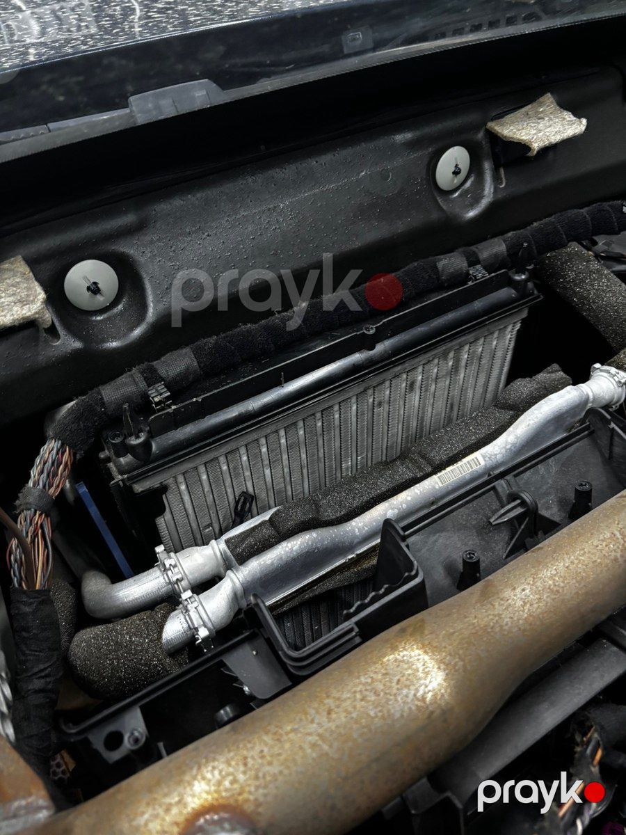 BMW radiator dəyişilməsi — Avtoxidmət və diaqnostika, Bakı (2)